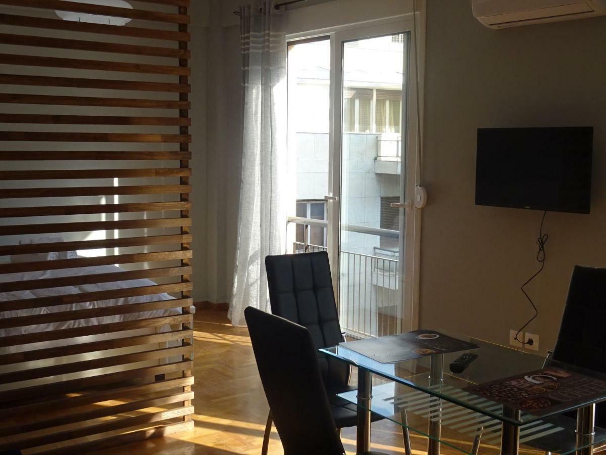 City Life Apartment In Athens Heart Buitenkant foto